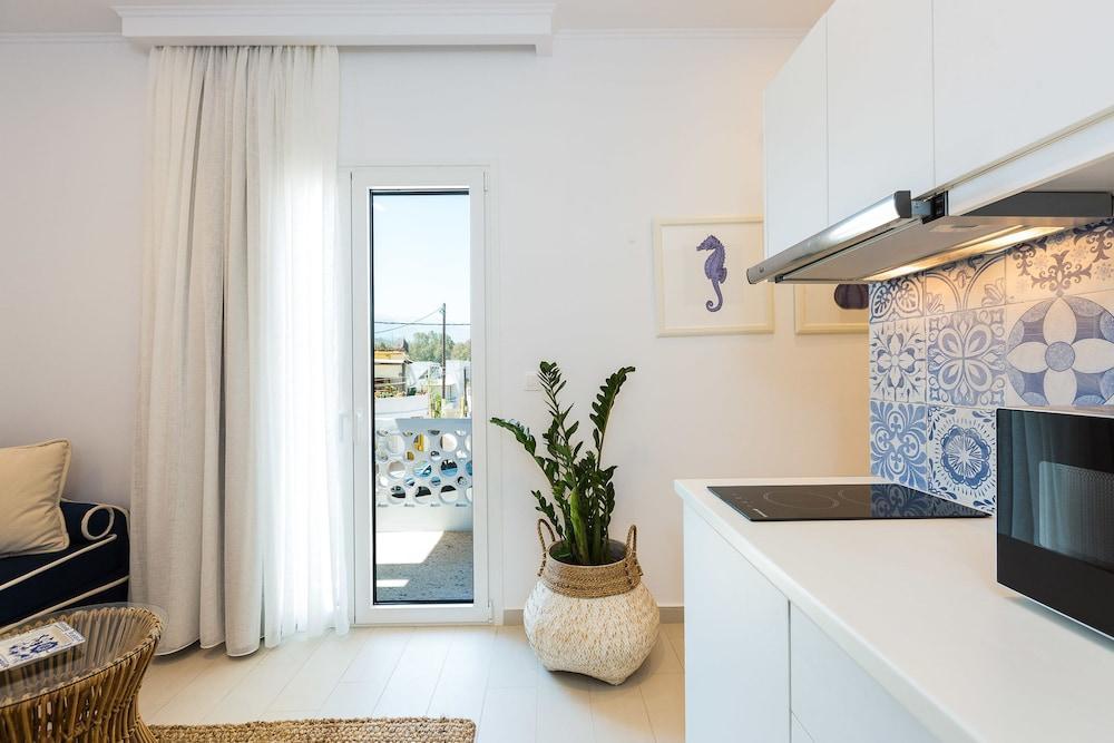 Georgioupolis Plaza Suites Bagian luar foto